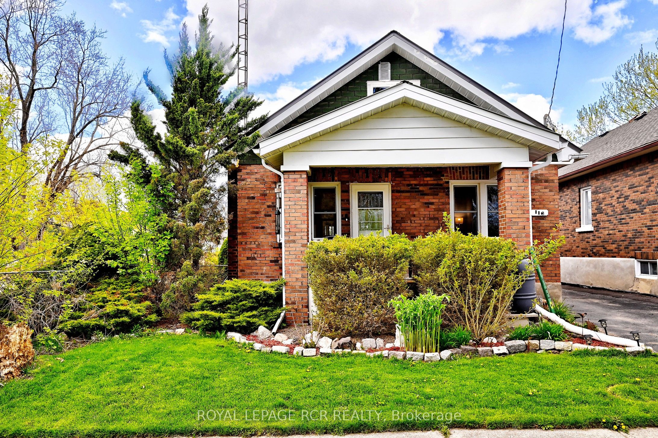 116 Buckingham Avenue Property Photo 1