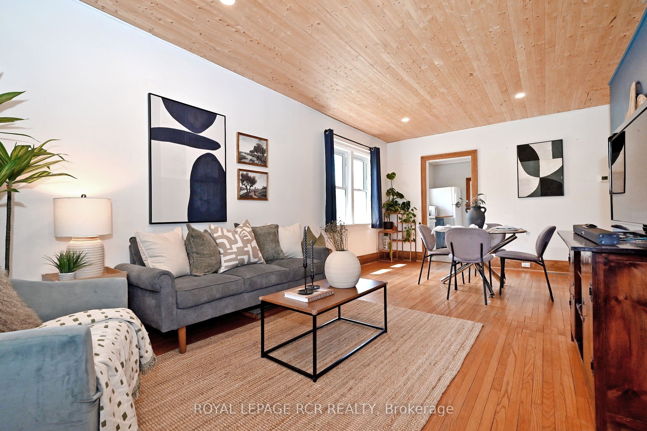 116 Buckingham Avenue Property Photo 4
