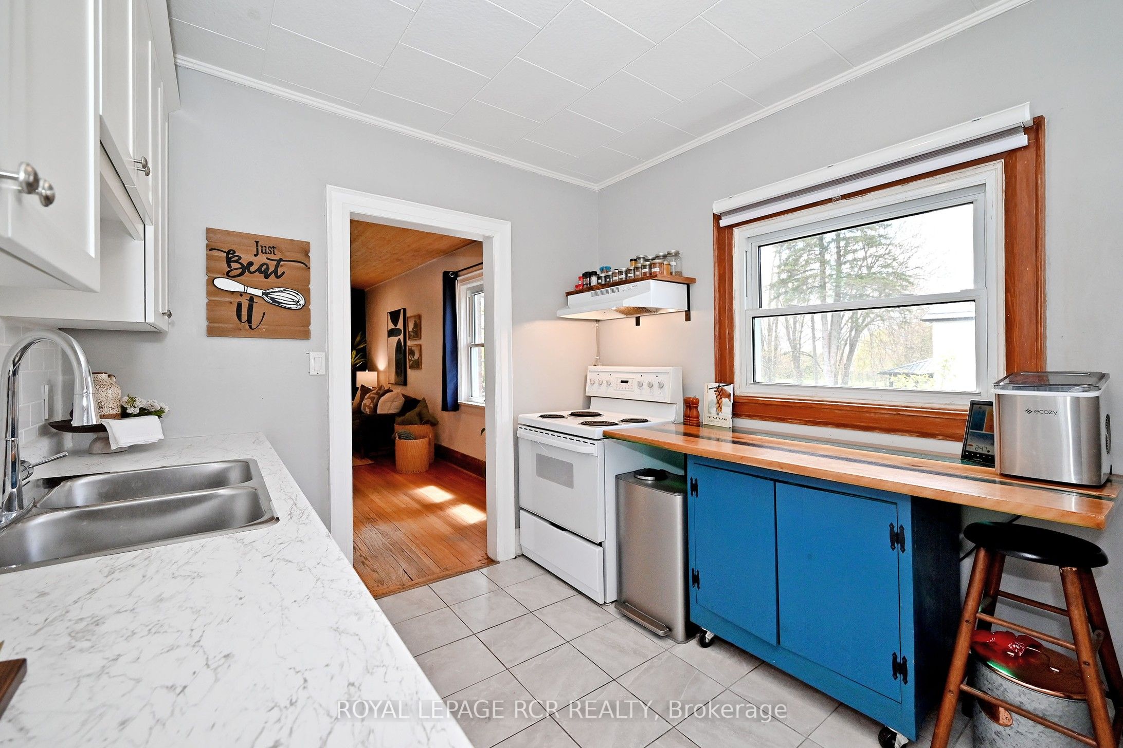 116 Buckingham Avenue Property Photo 8