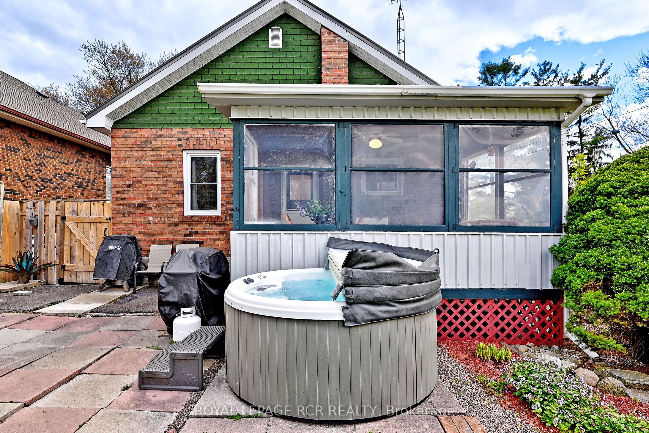 116 Buckingham Avenue Property Photo 42