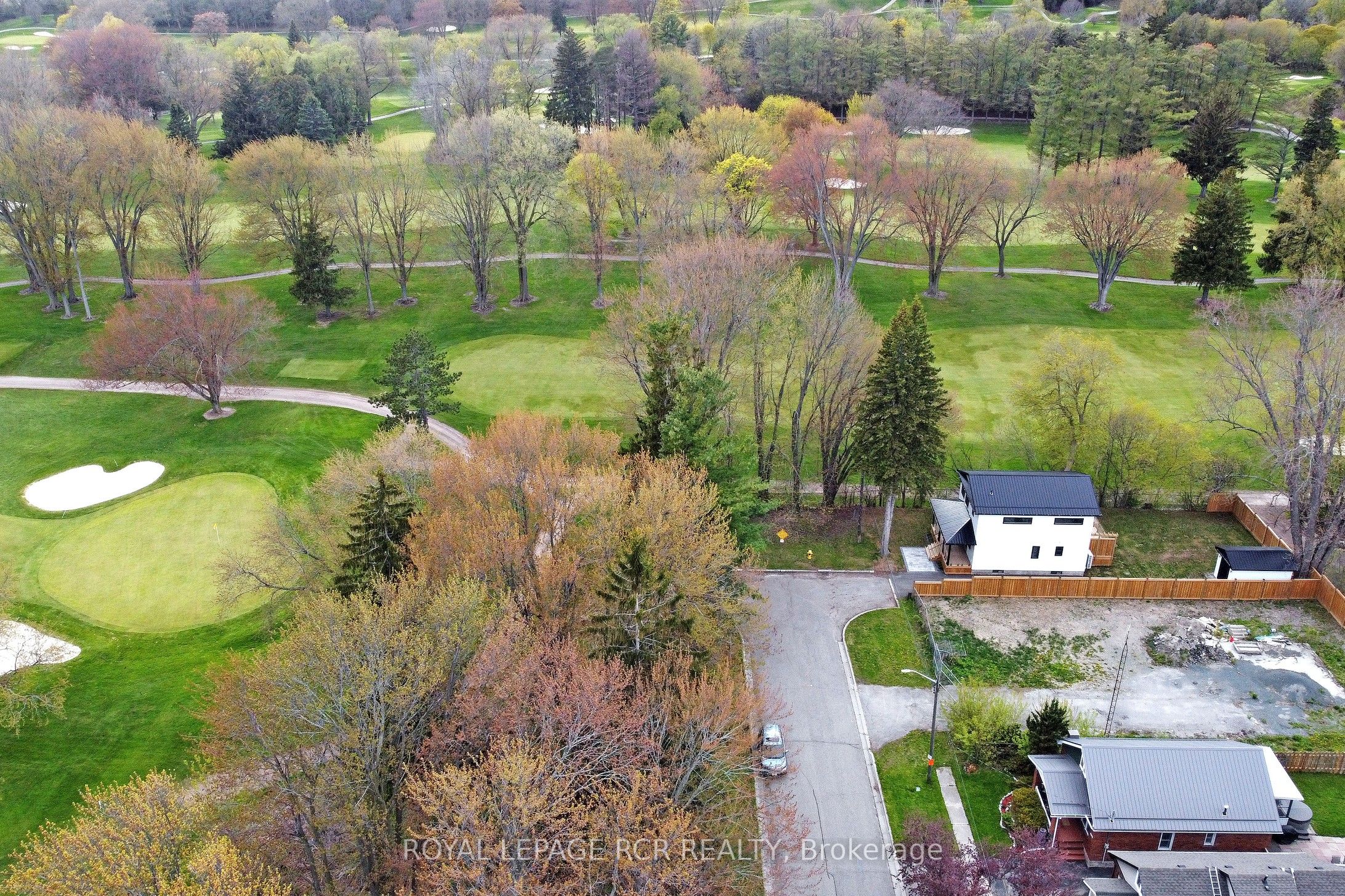 116 Buckingham Avenue Property Photo 45