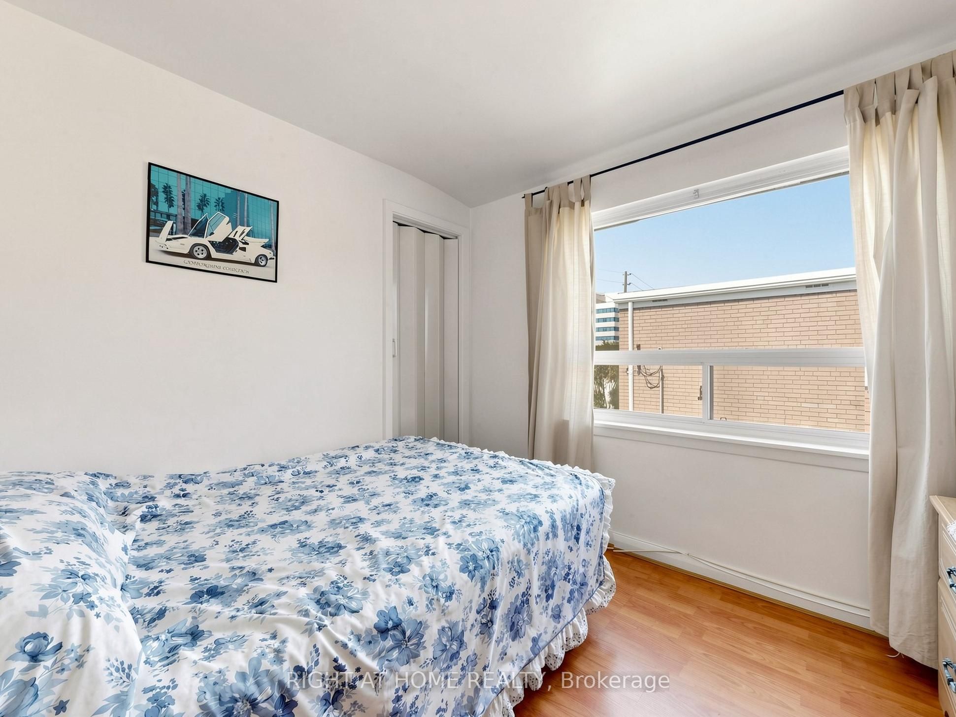 771 Birchmount Road Property Photo 15