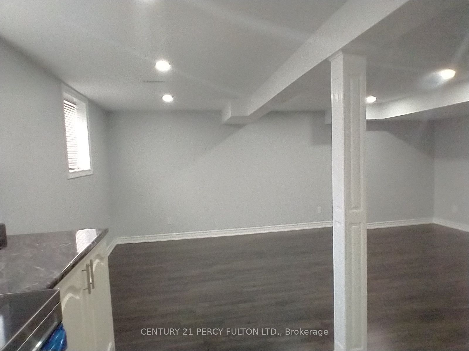 401 Anderson Street Property Photo 6