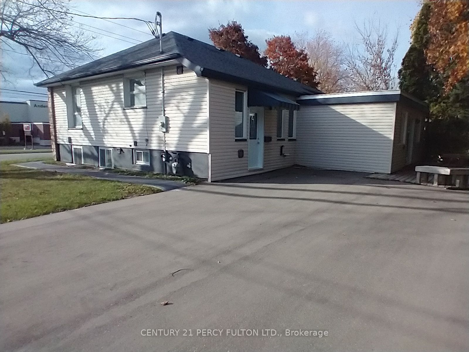401 Anderson Street Property Photo 10