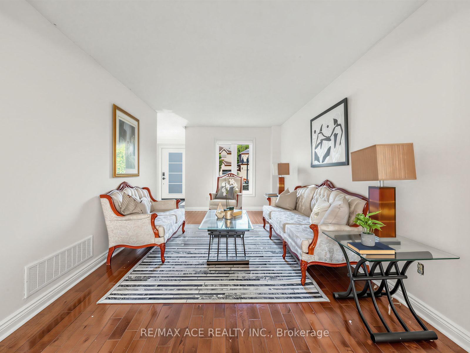 53 Howes Street Property Photo 11