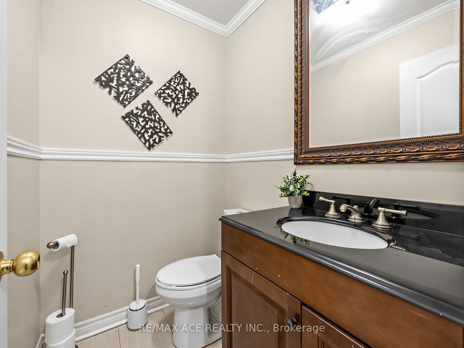 53 Howes Street Property Photo 13