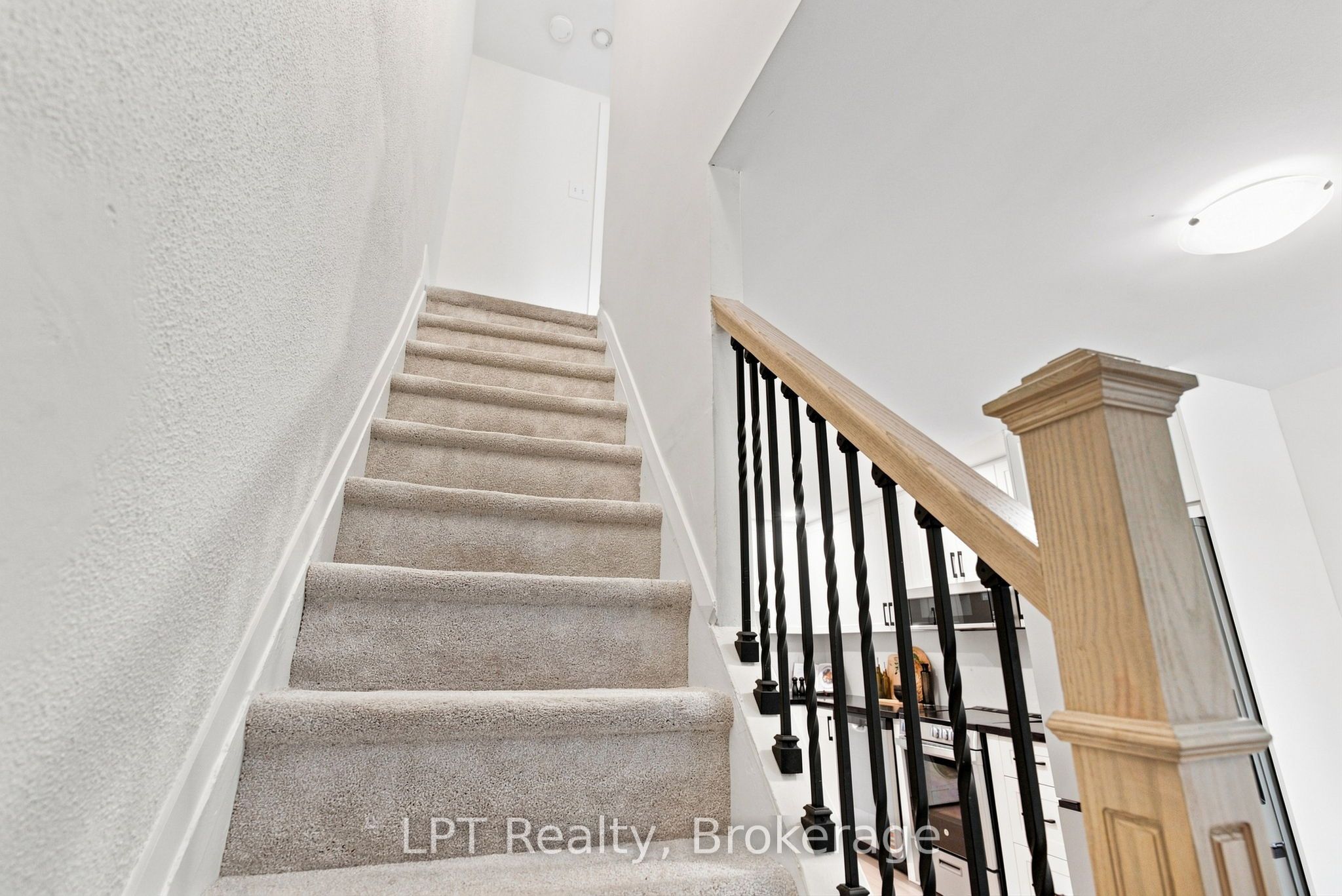 112 Olive Avenue Property Photo 24