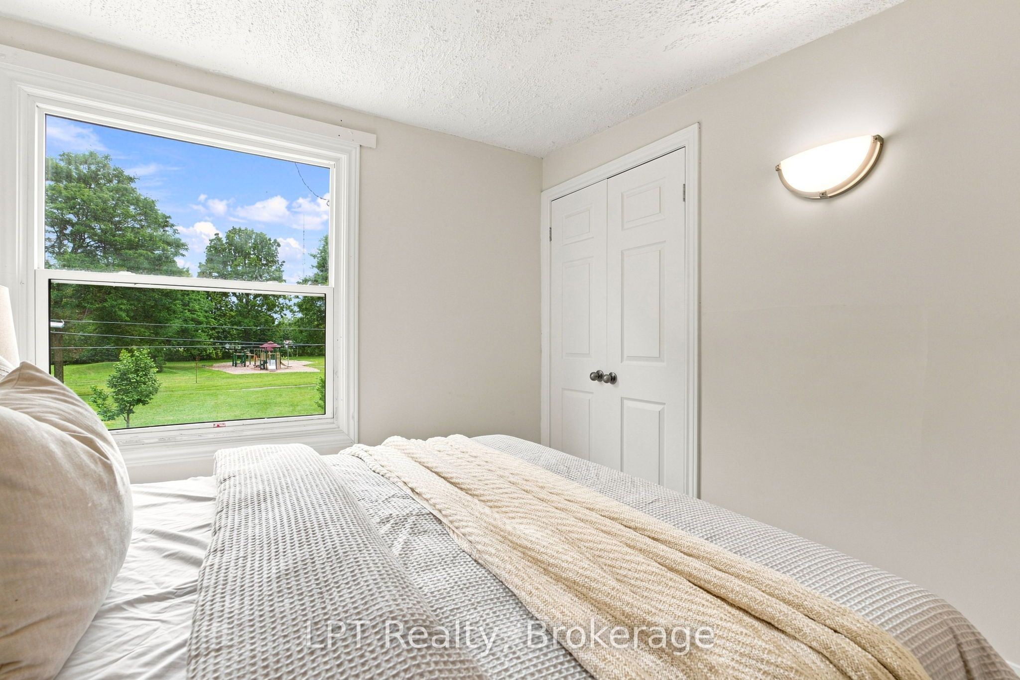 112 Olive Avenue Property Photo 28
