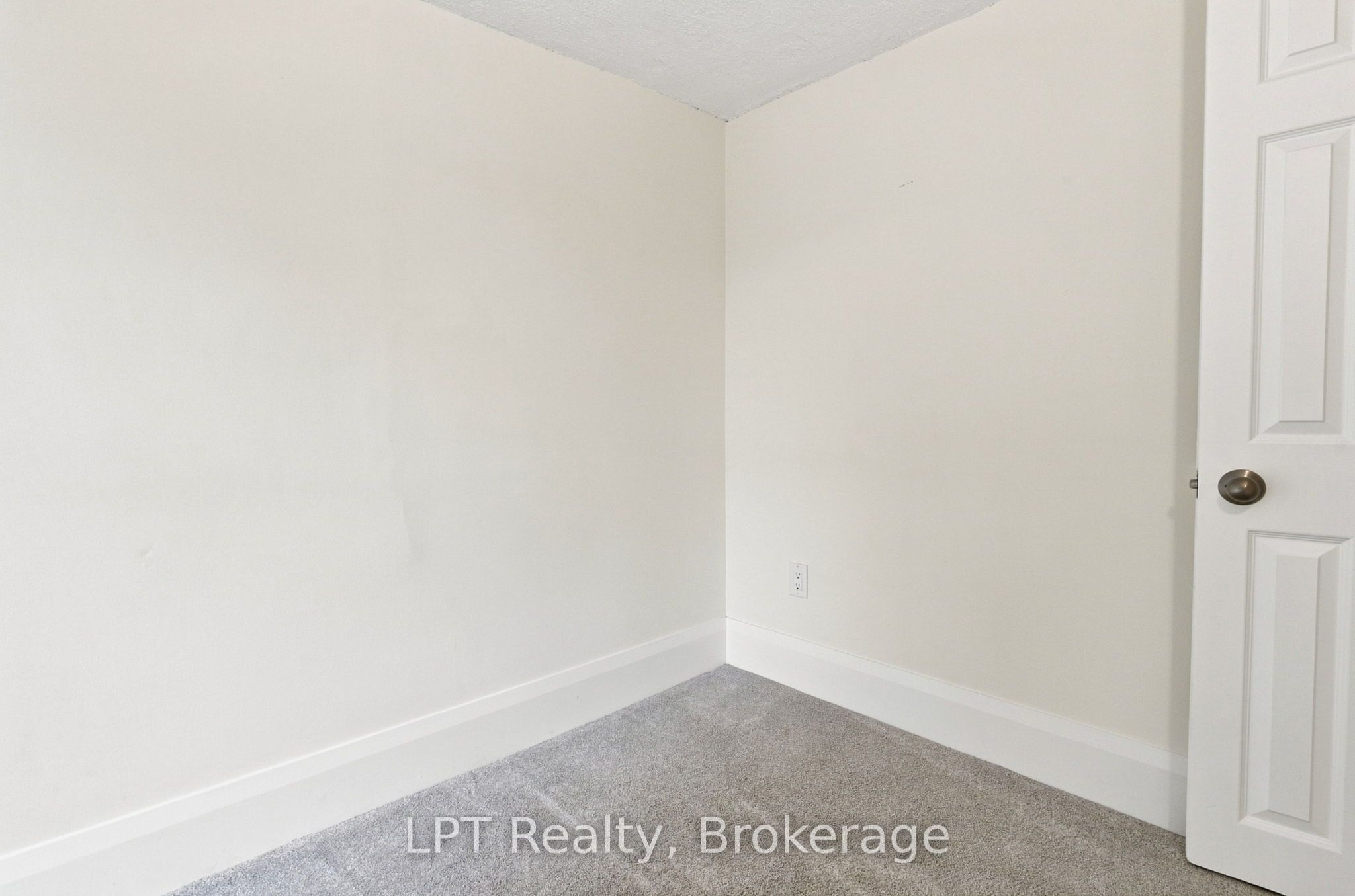 112 Olive Avenue Property Photo 32