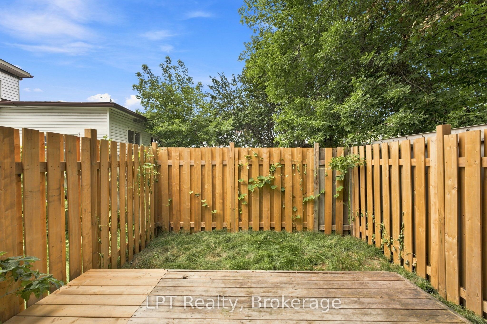 112 Olive Avenue Property Photo 37