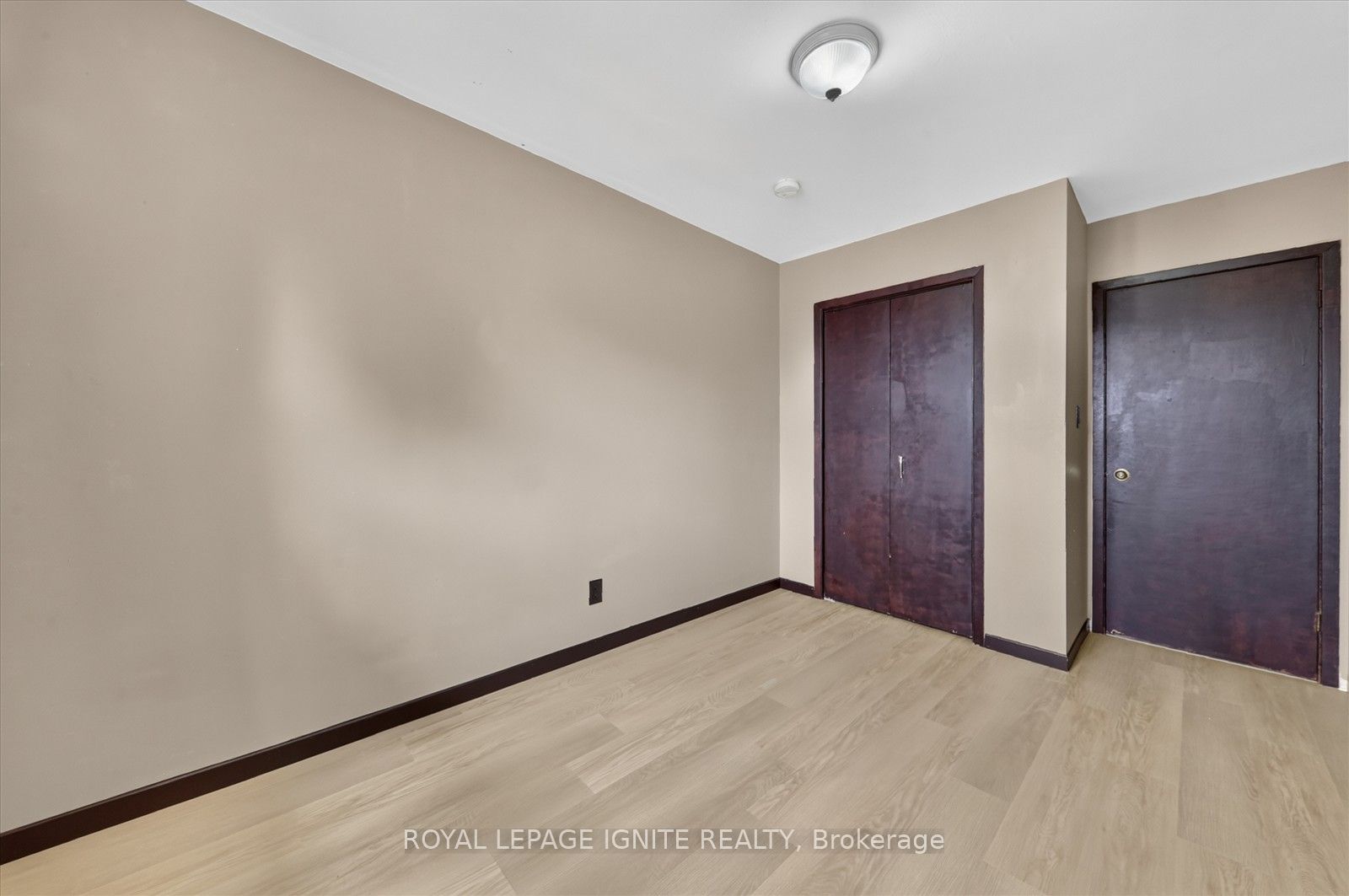 88 South Edgely Avenue Upper Property Photo 19