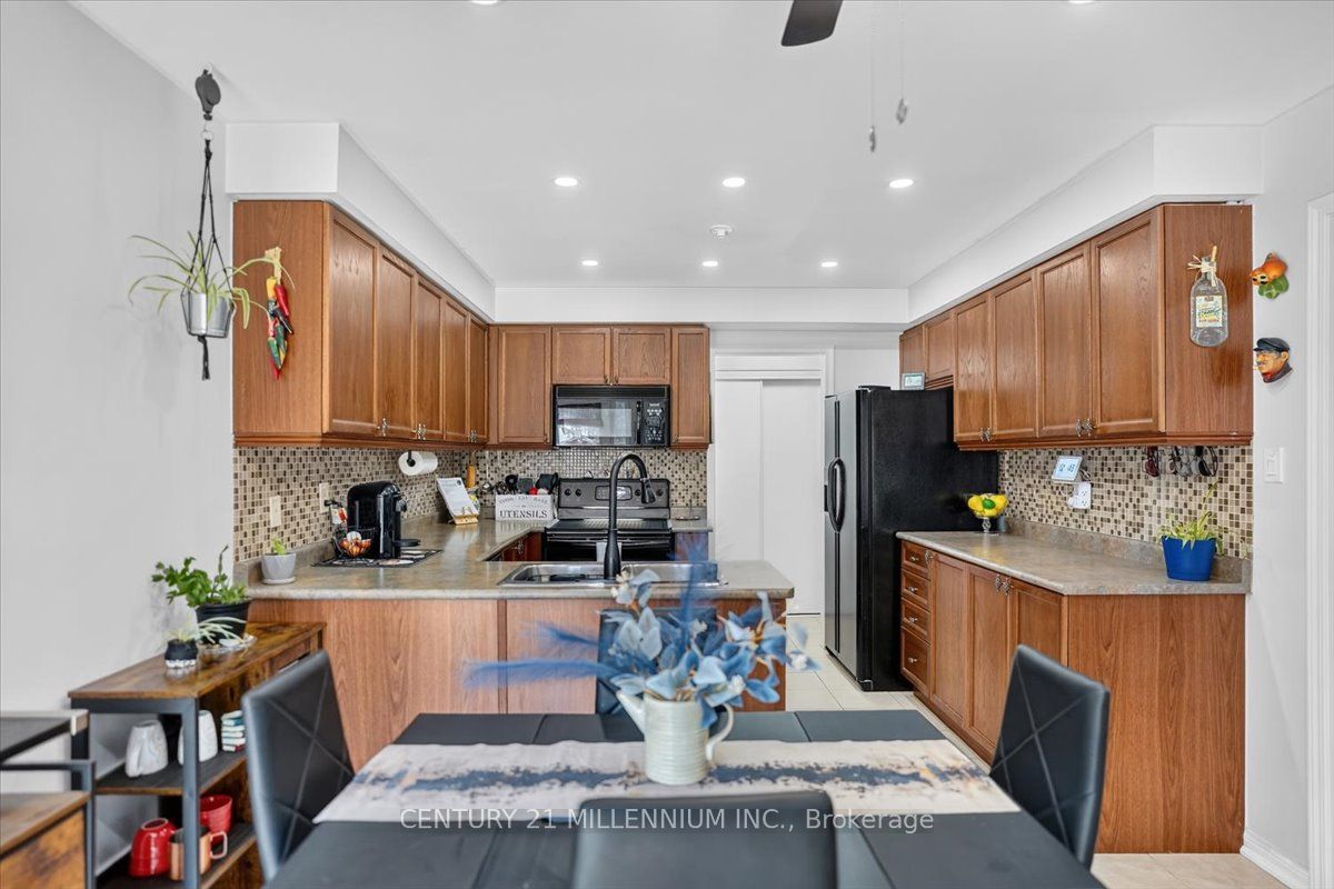 23 Eldad Drive Property Photo 9