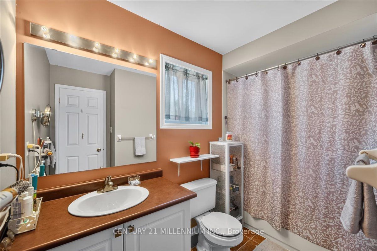 23 Eldad Drive Property Photo 13