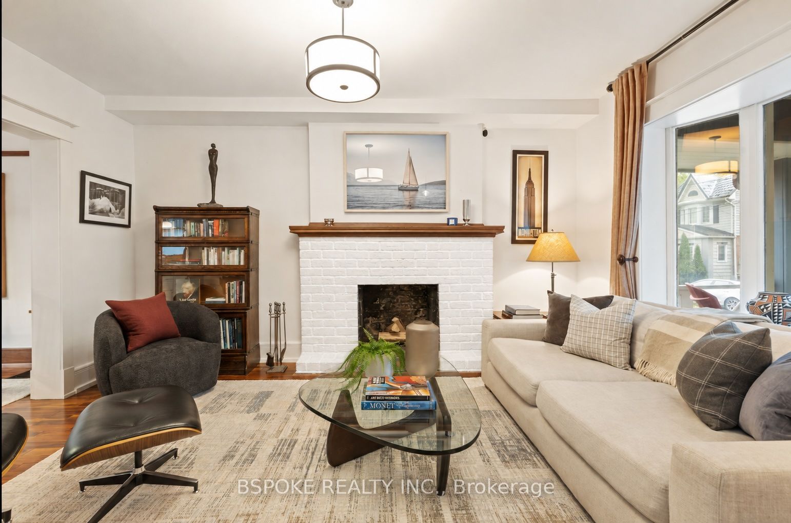 126 Oakcrest Avenue Property Photo 2