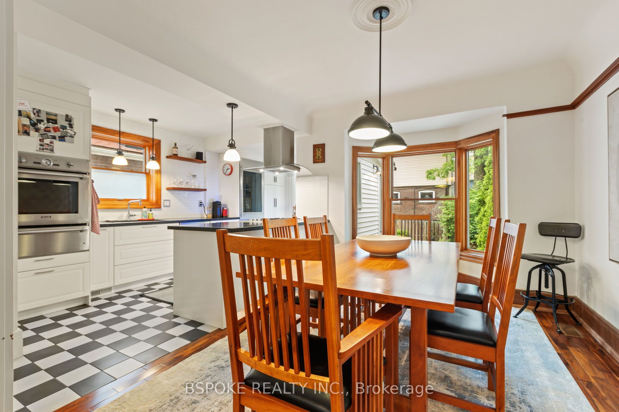 126 Oakcrest Avenue Property Photo 11