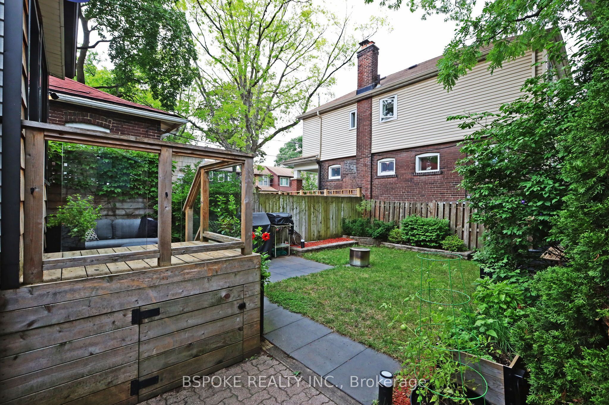 126 Oakcrest Avenue Property Photo 31