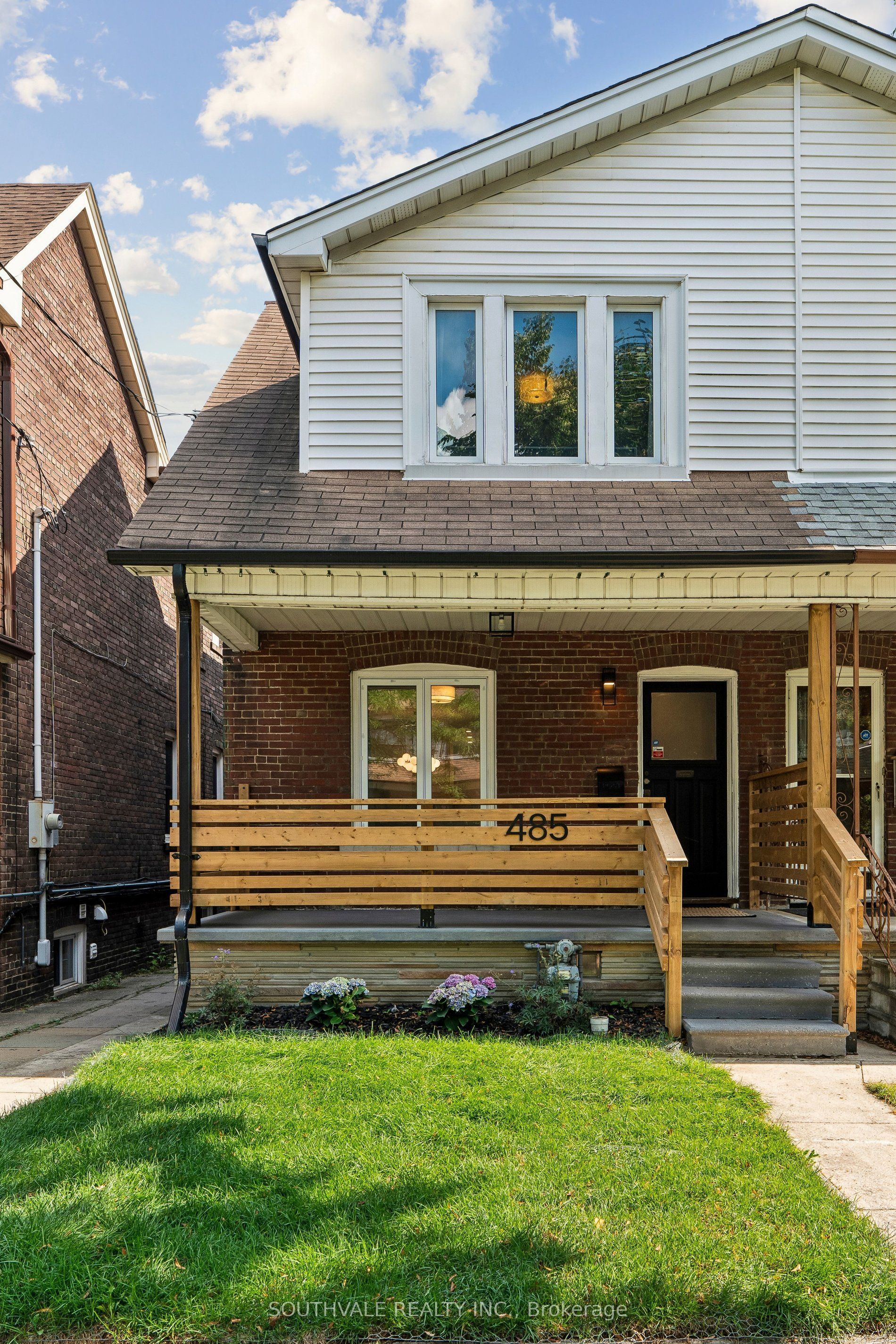 485 Strathmore Boulevard Property Photo 2
