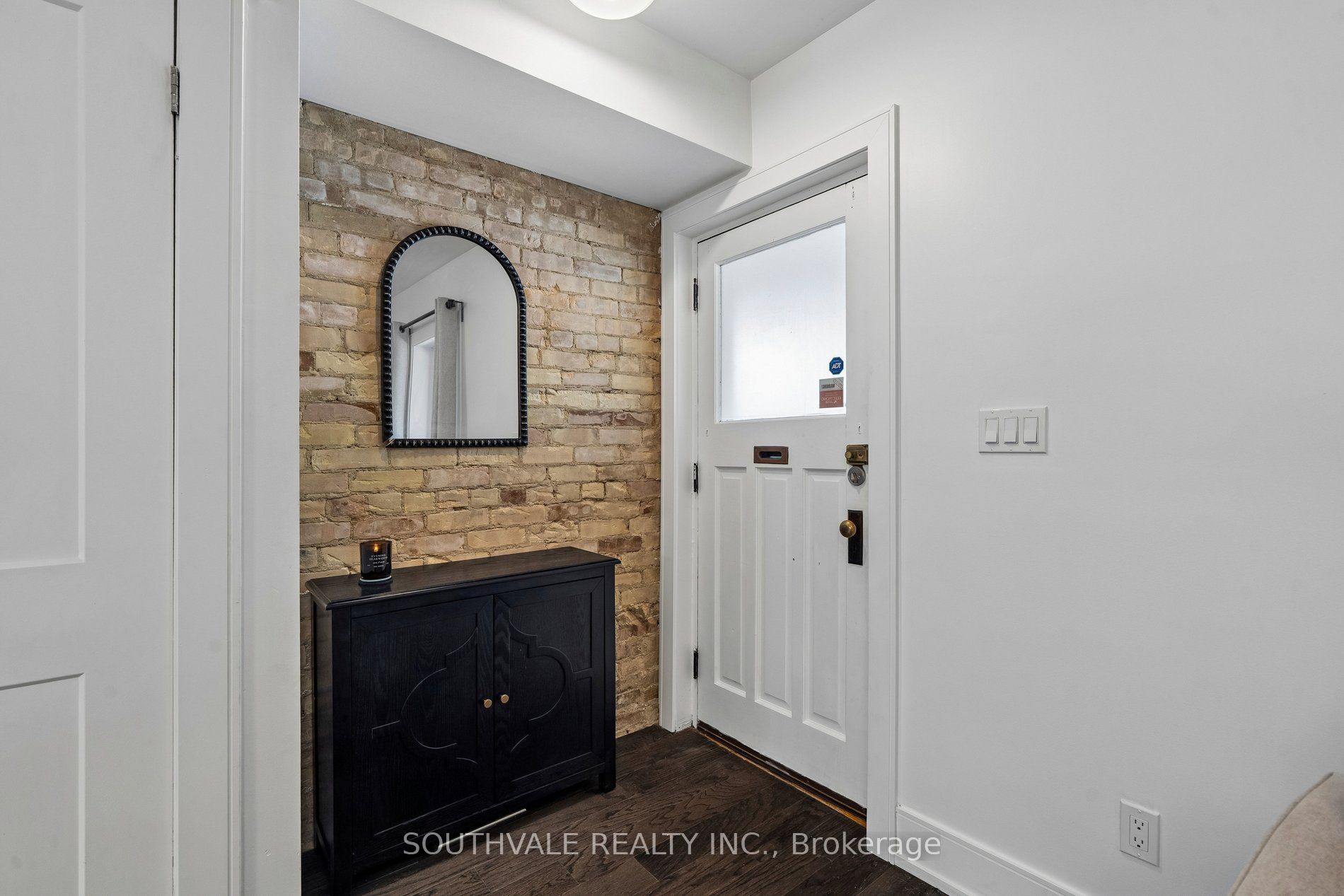 485 Strathmore Boulevard Property Photo 6