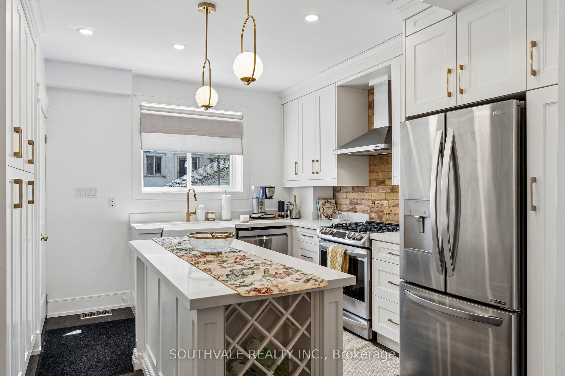 485 Strathmore Boulevard Property Photo 17
