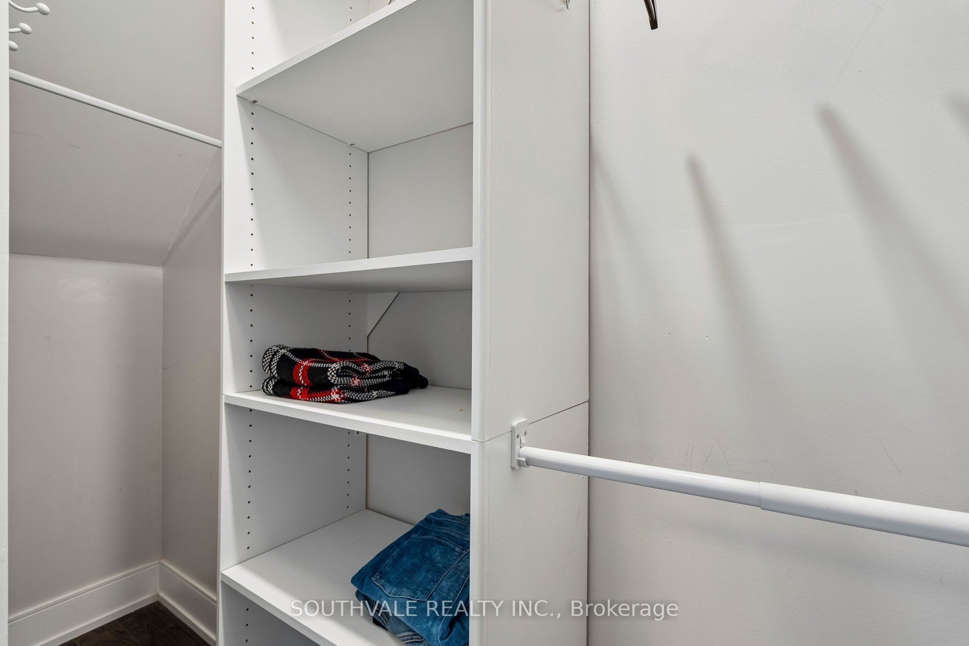 485 Strathmore Boulevard Property Photo 33