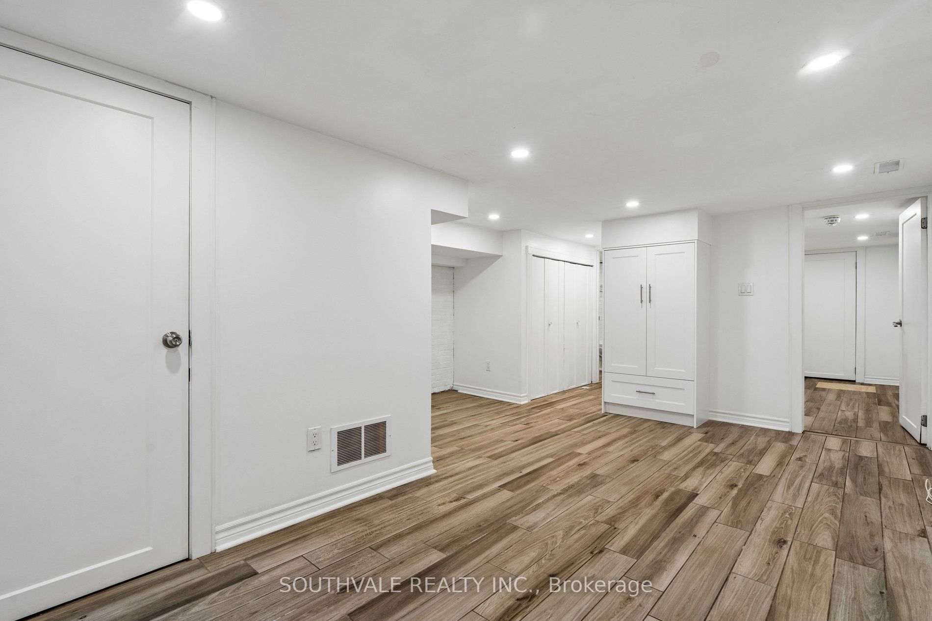 485 Strathmore Boulevard Property Photo 39