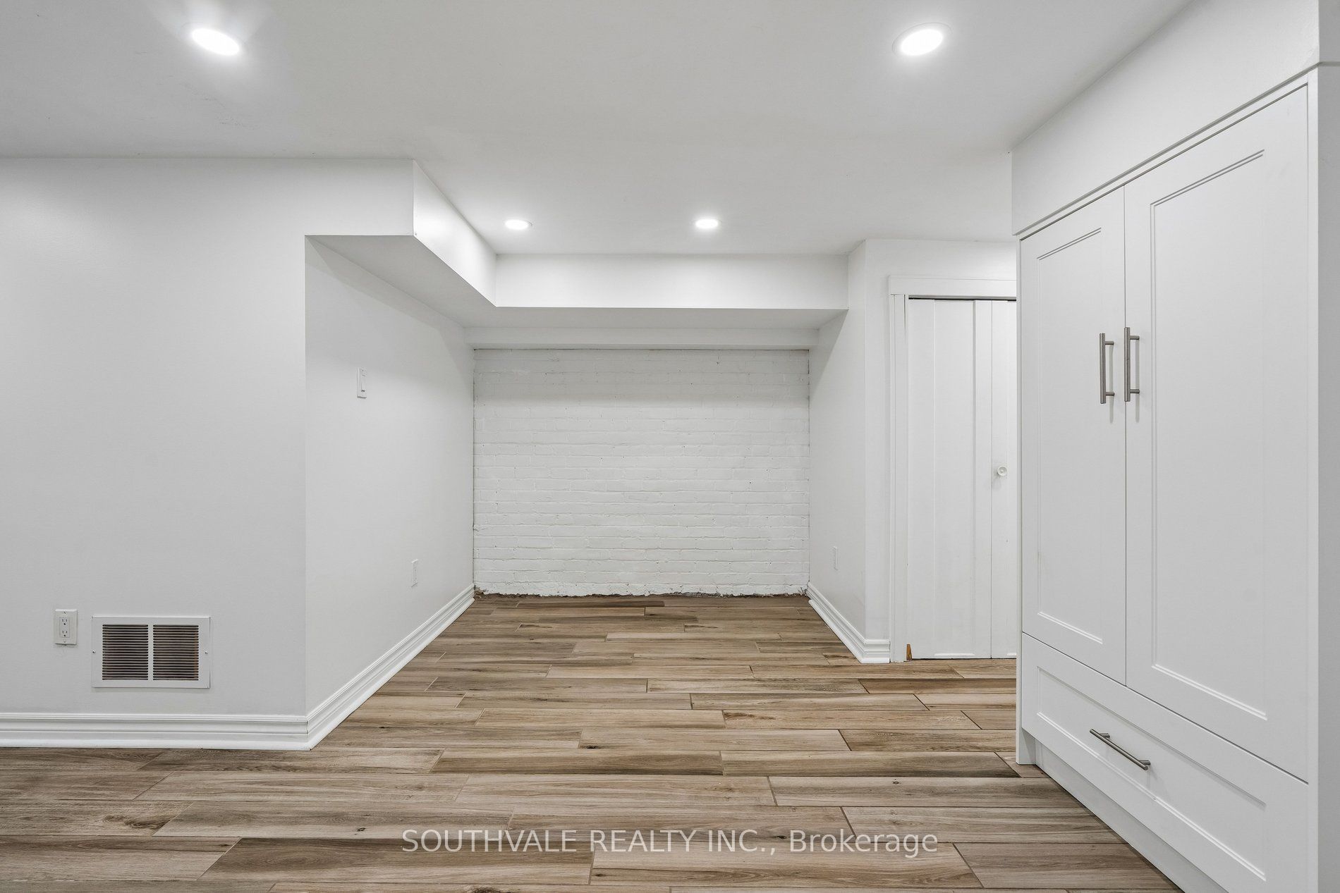 485 Strathmore Boulevard Property Photo 41