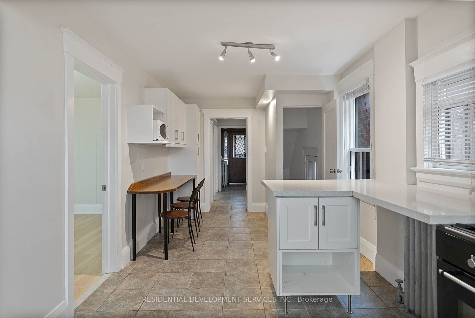 363 Strathmore Boulevard Property Photo 10