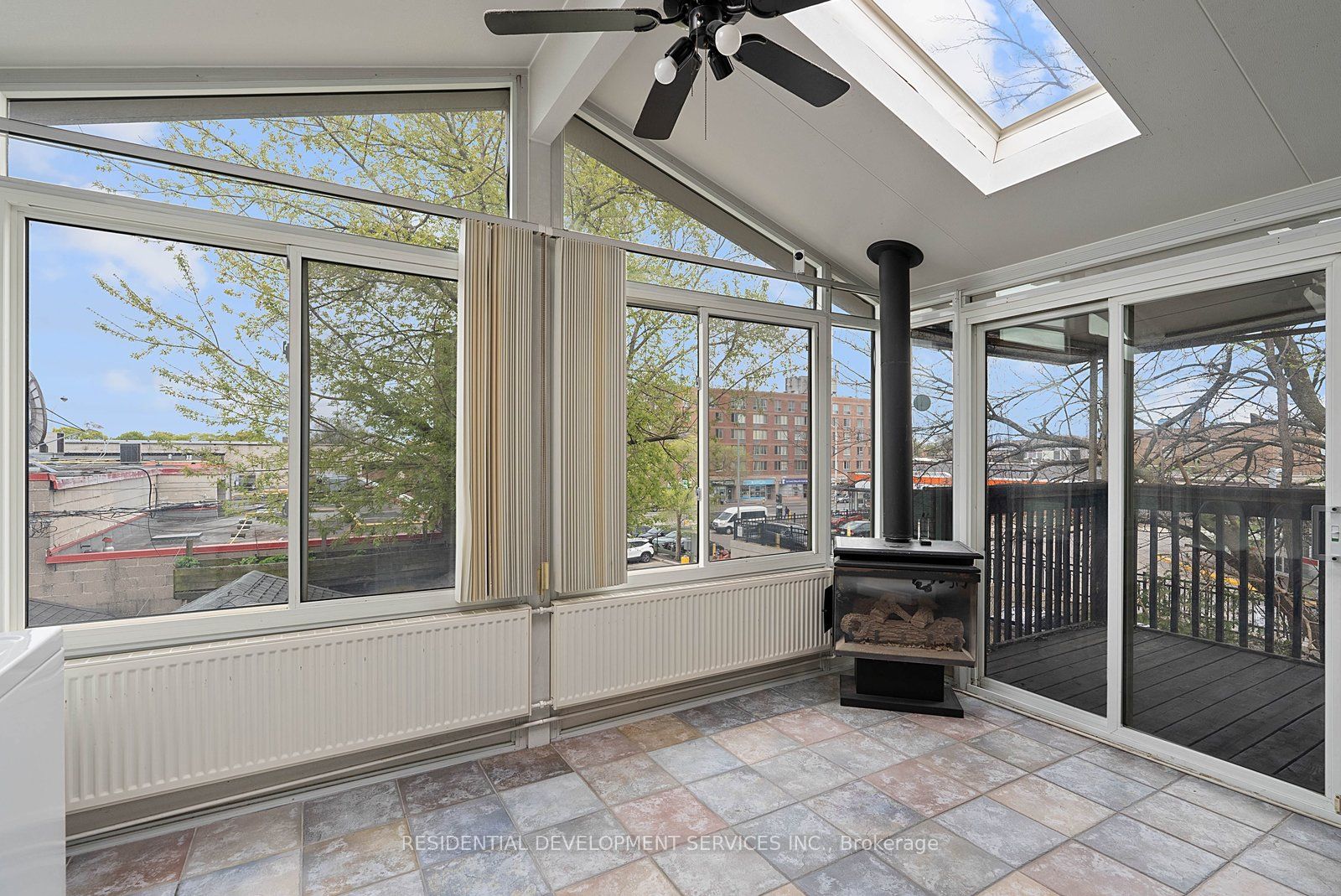 363 Strathmore Boulevard Property Photo 16