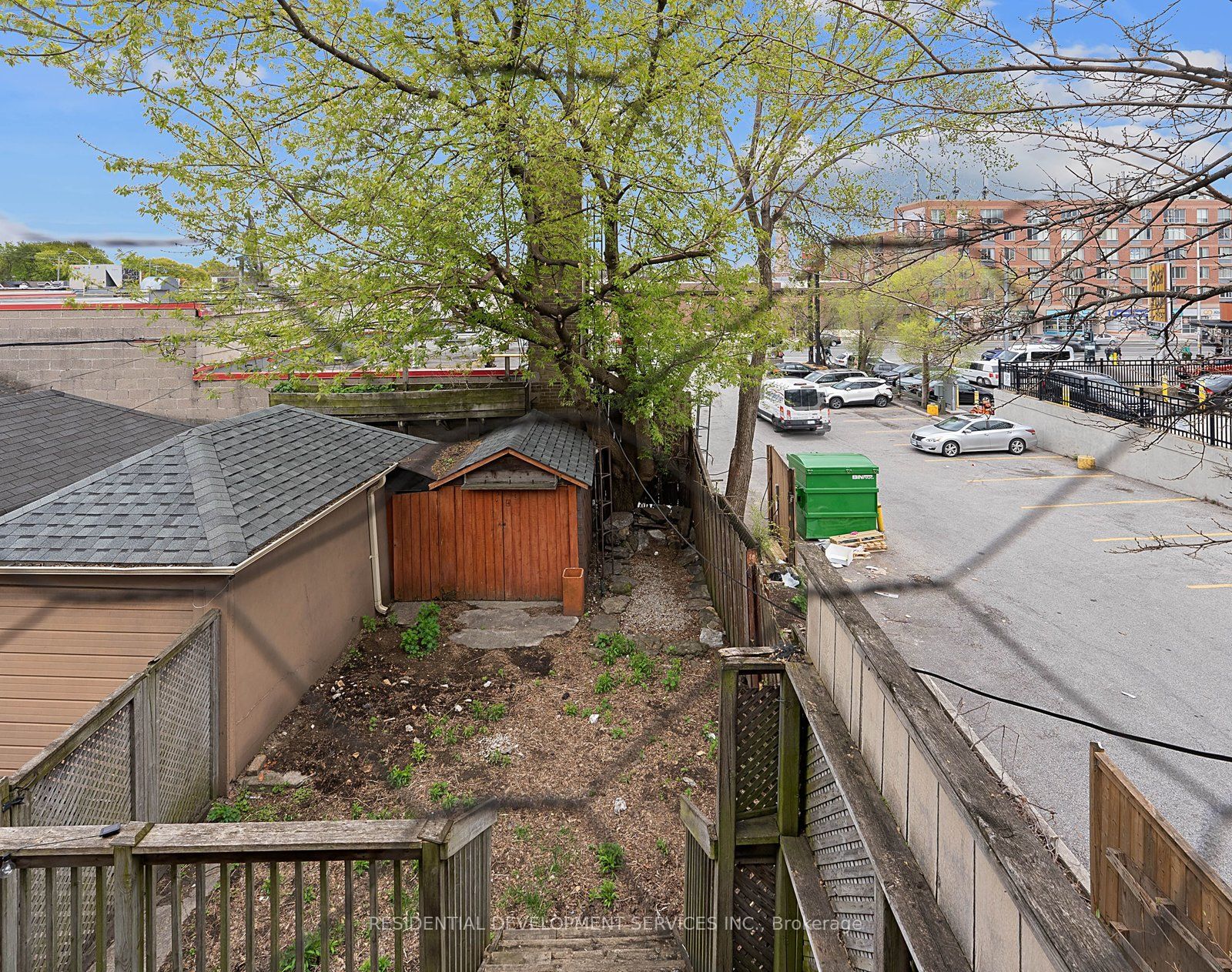363 Strathmore Boulevard Property Photo 20