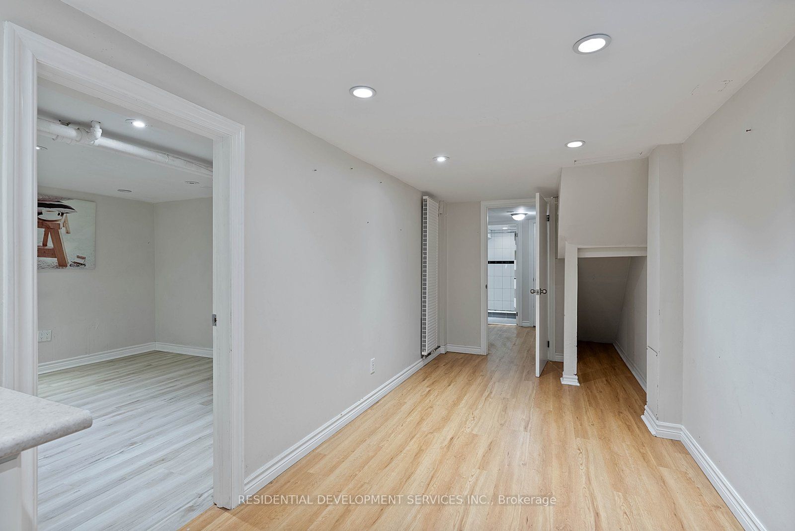363 Strathmore Boulevard Property Photo 34