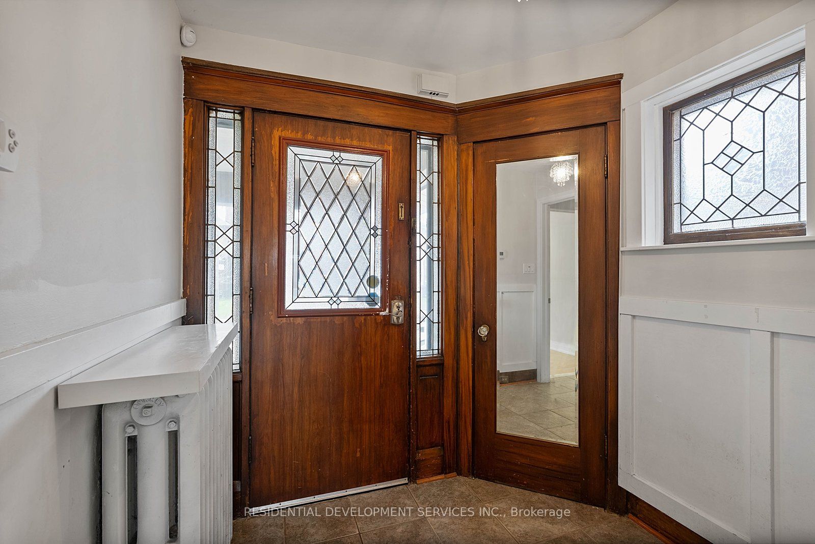 363 Strathmore Boulevard Property Photo 4