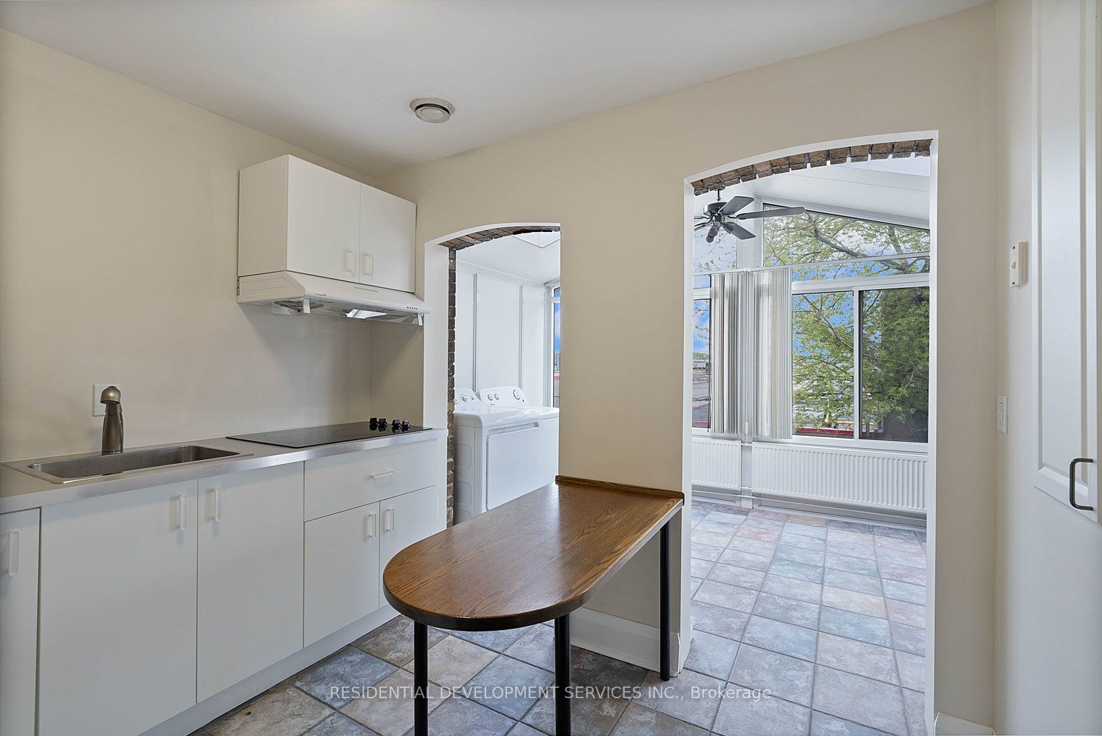 363 Strathmore Boulevard Property Photo 14