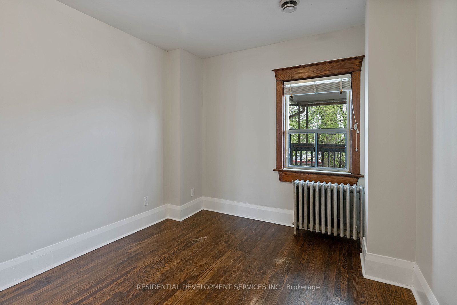 363 Strathmore Boulevard Property Photo 22