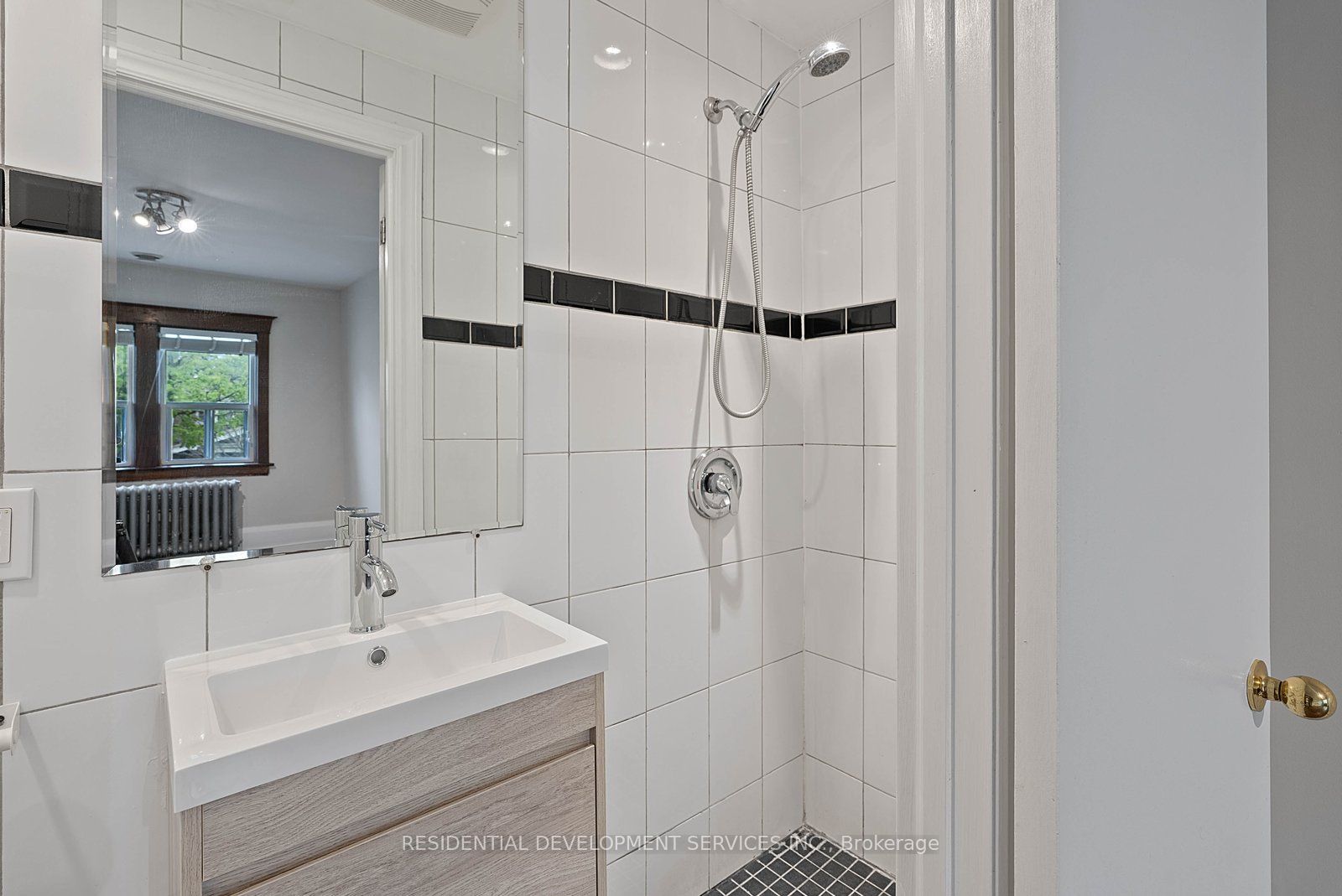 363 Strathmore Boulevard Property Photo 26