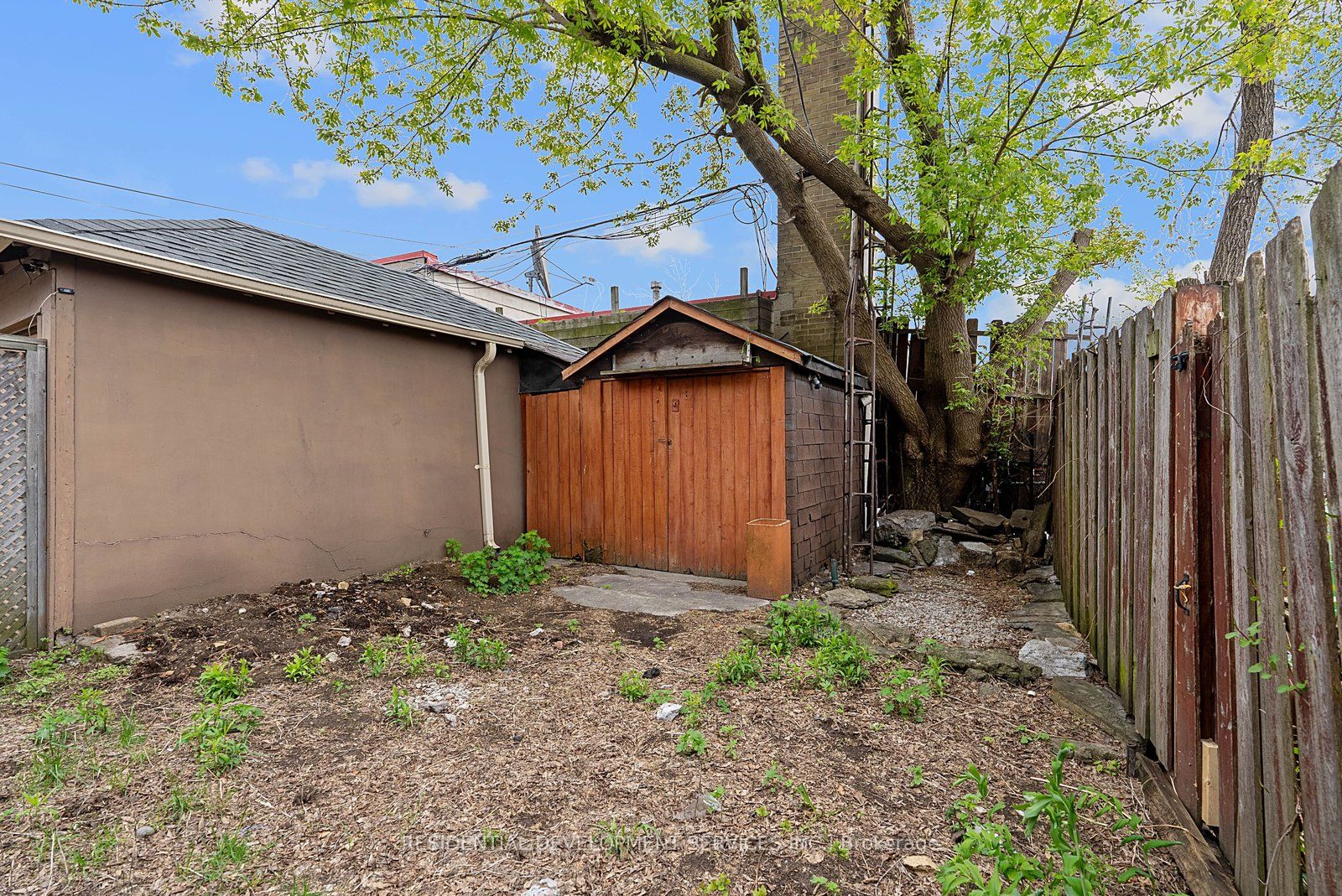 363 Strathmore Boulevard Property Photo 43