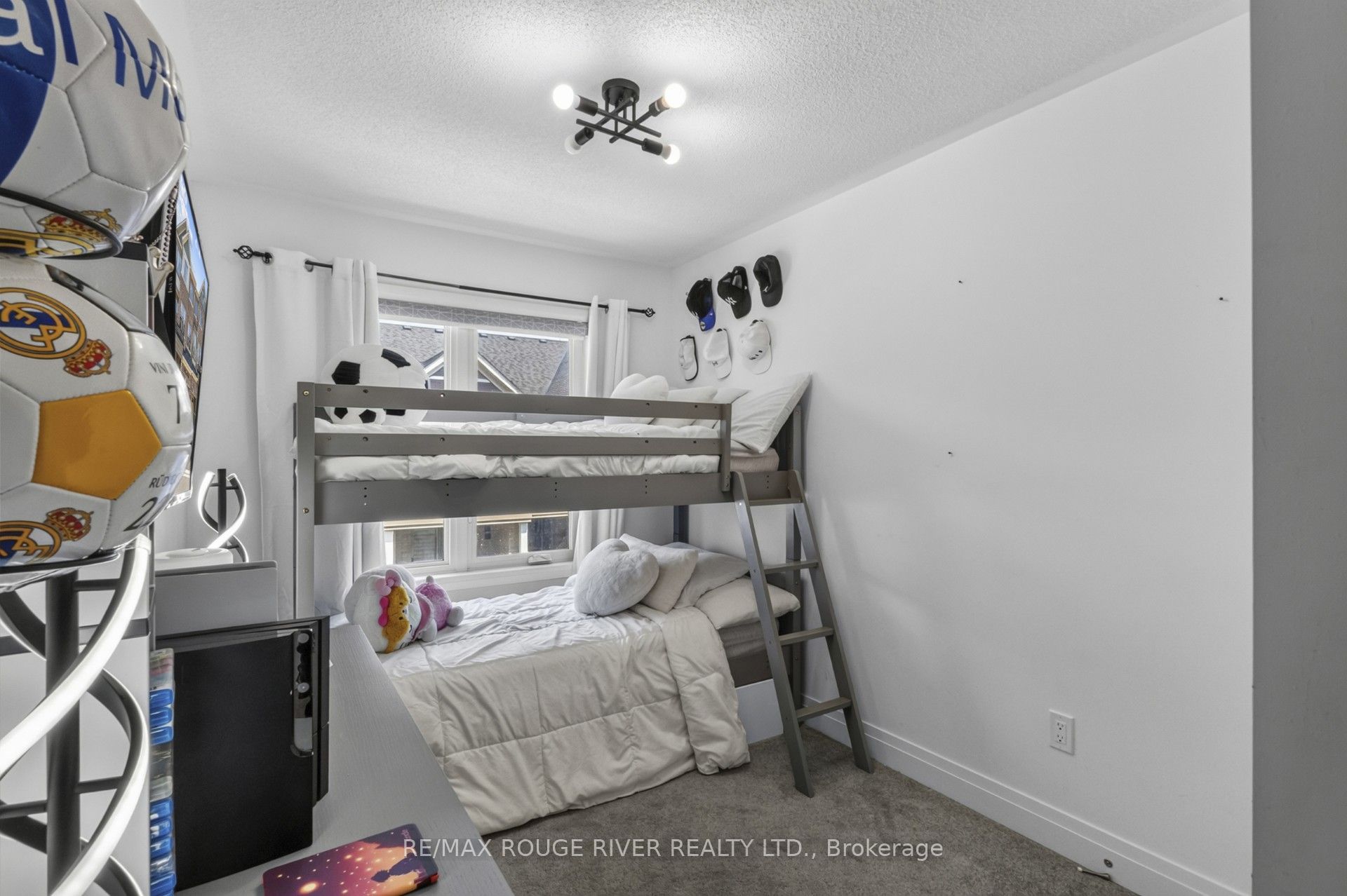 24 Waterside Way Property Photo 36