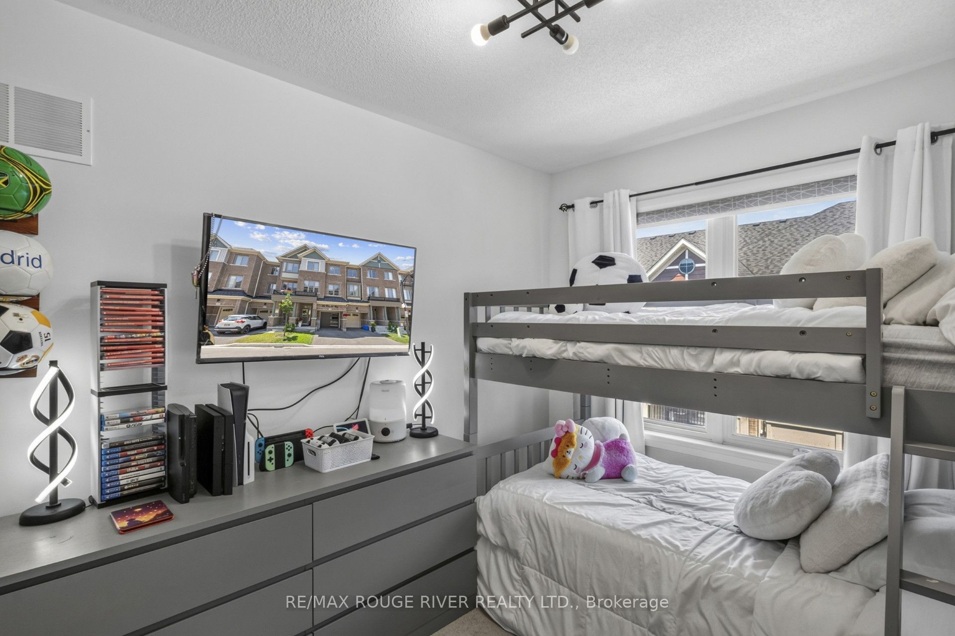 24 Waterside Way Property Photo 37