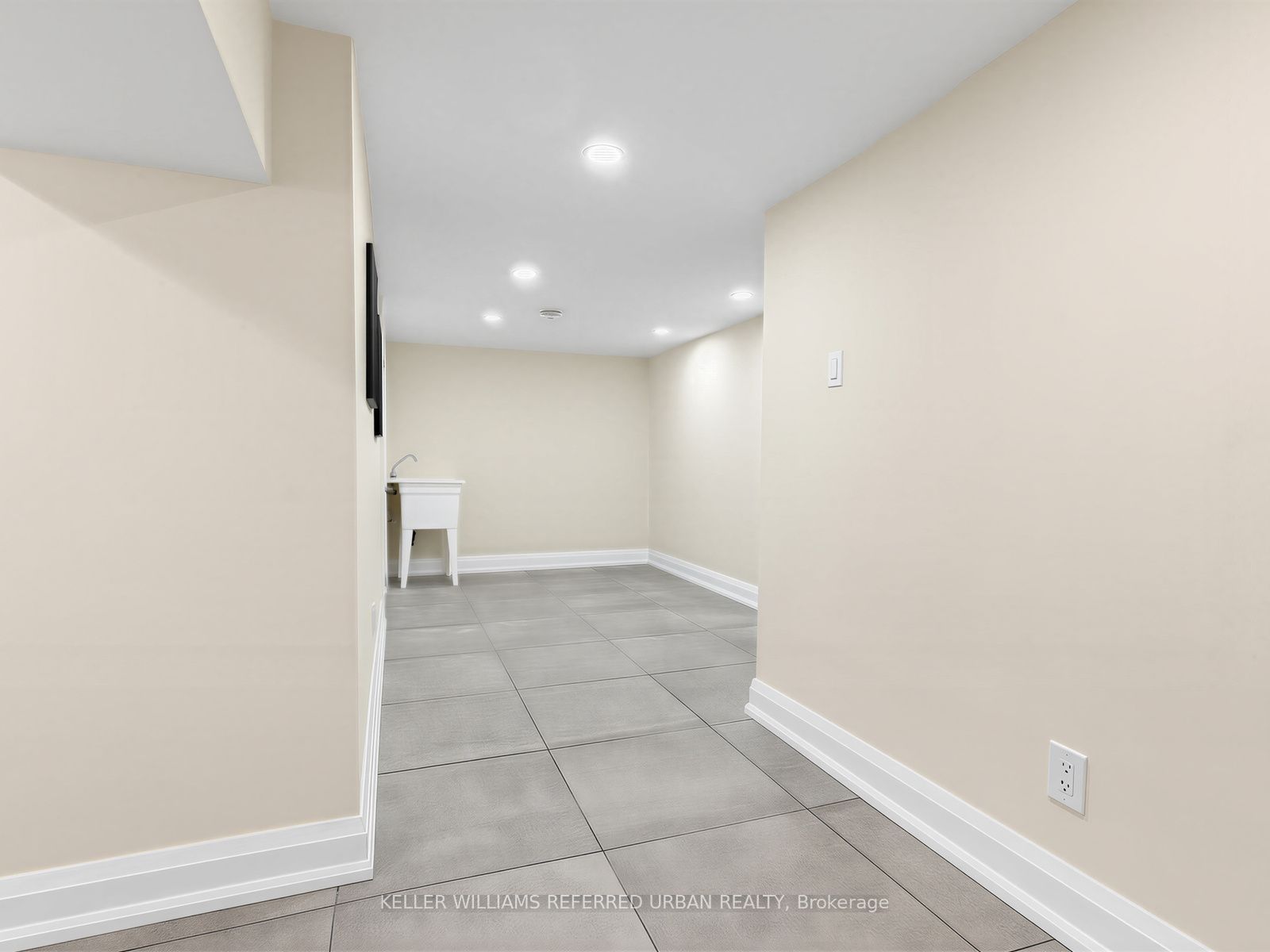 968 Eastern Avenue Property Photo 19