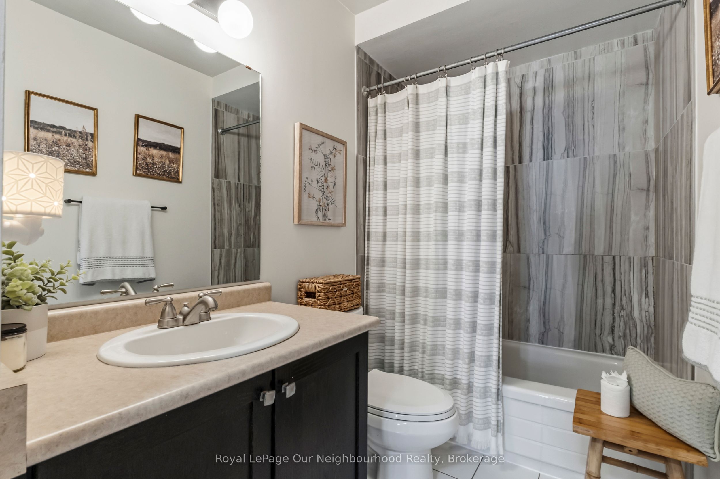 42 Glanville Crescent Property Photo 16