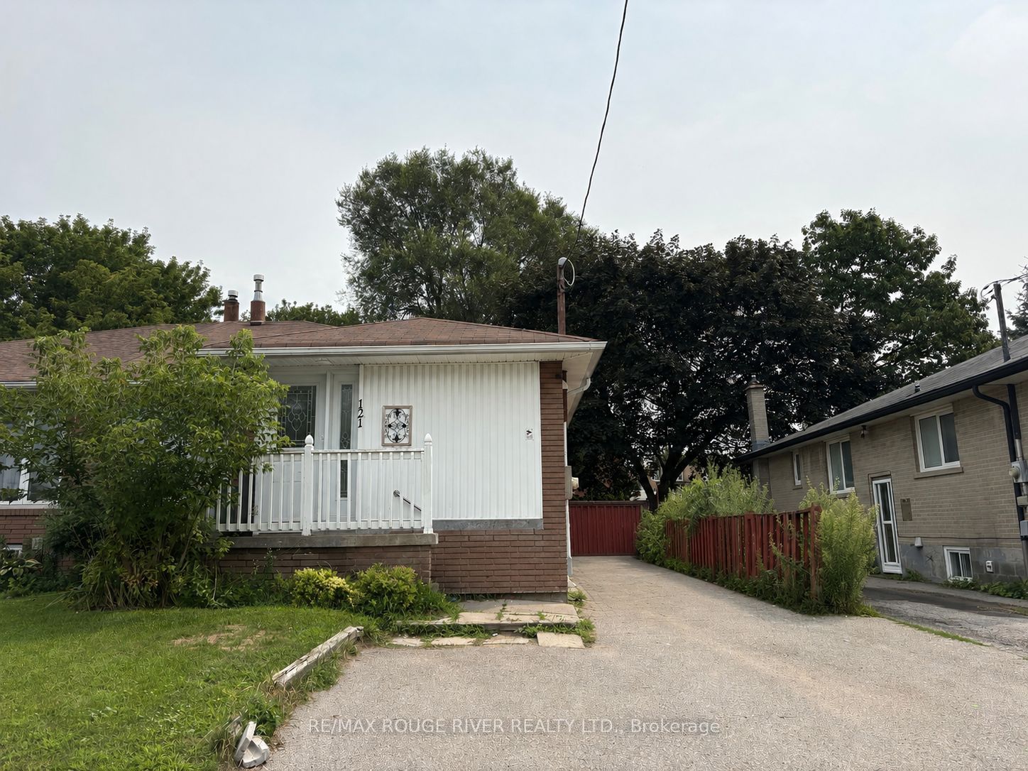 121 Lupin Drive 2 Property Photo 1