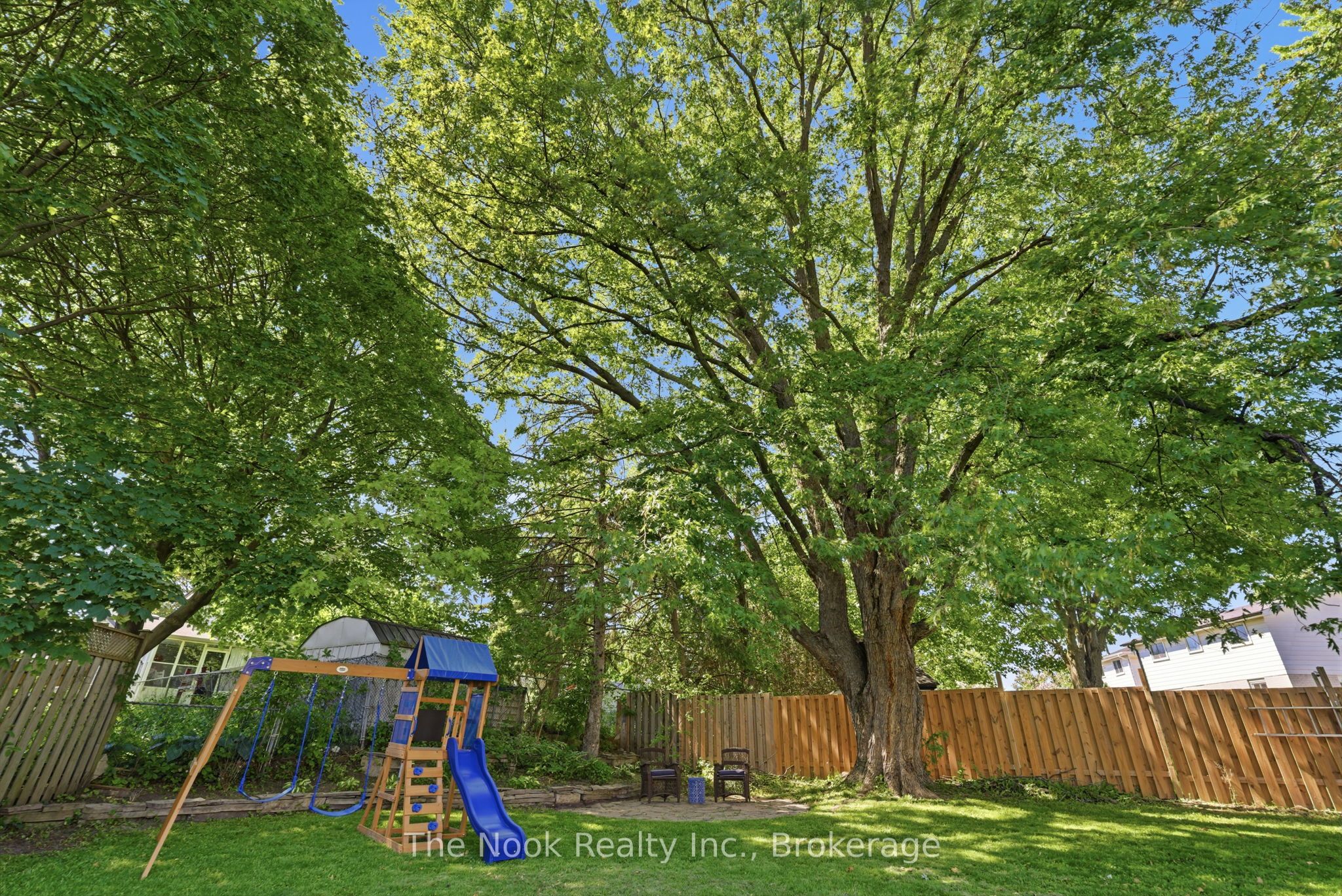 30 Deerpark Crescent Property Photo 4