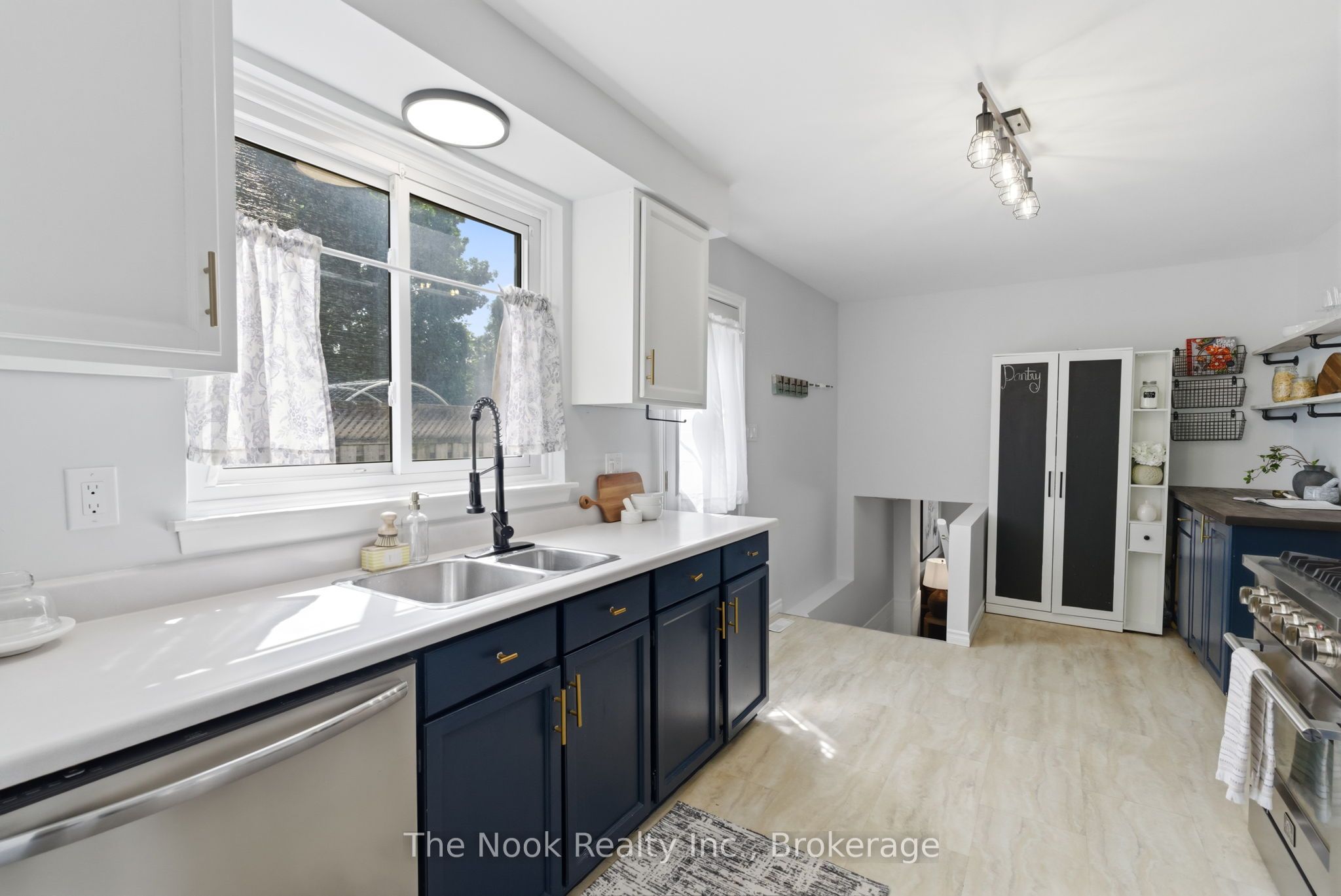 30 Deerpark Crescent Property Photo 25