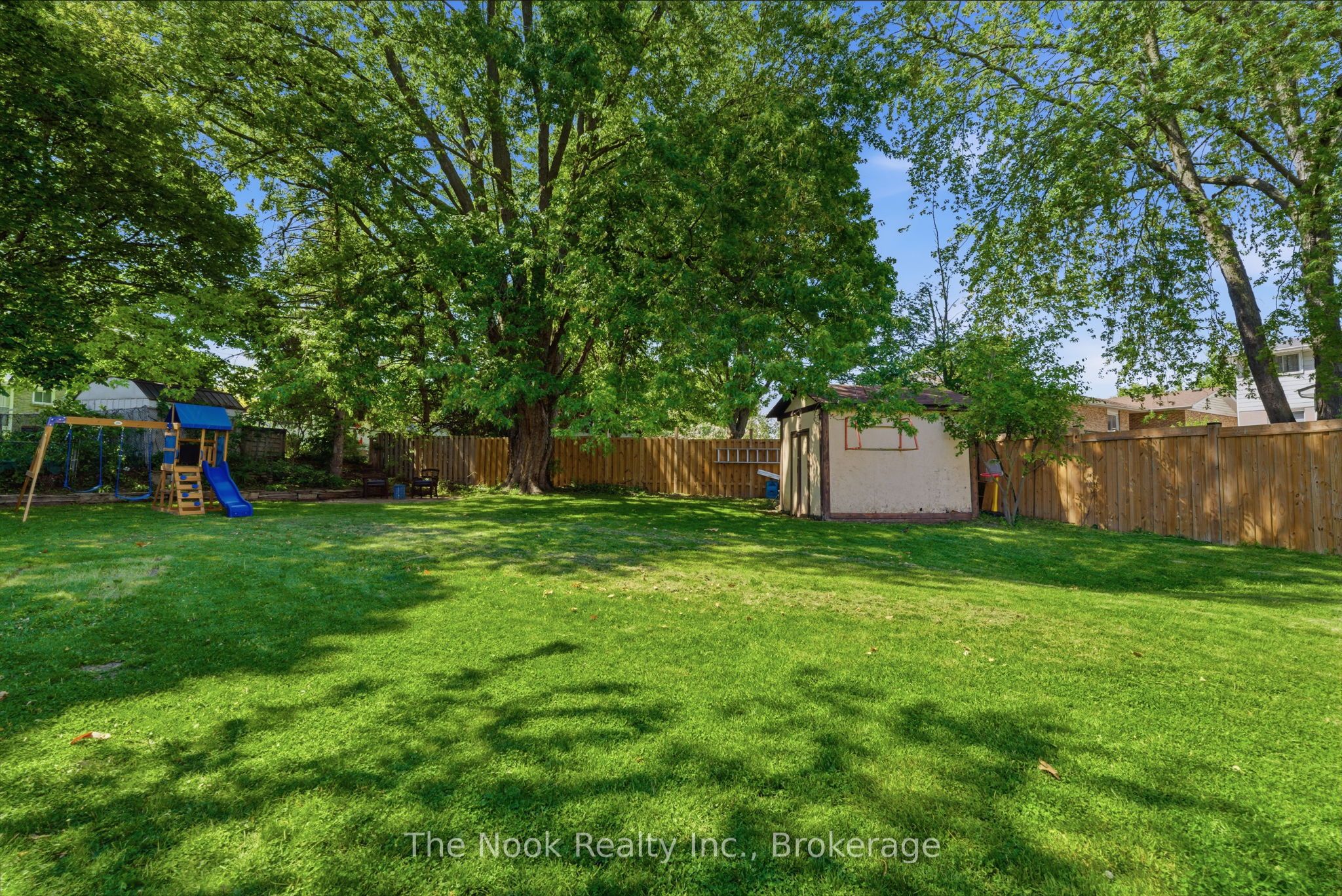 30 Deerpark Crescent Property Photo 44
