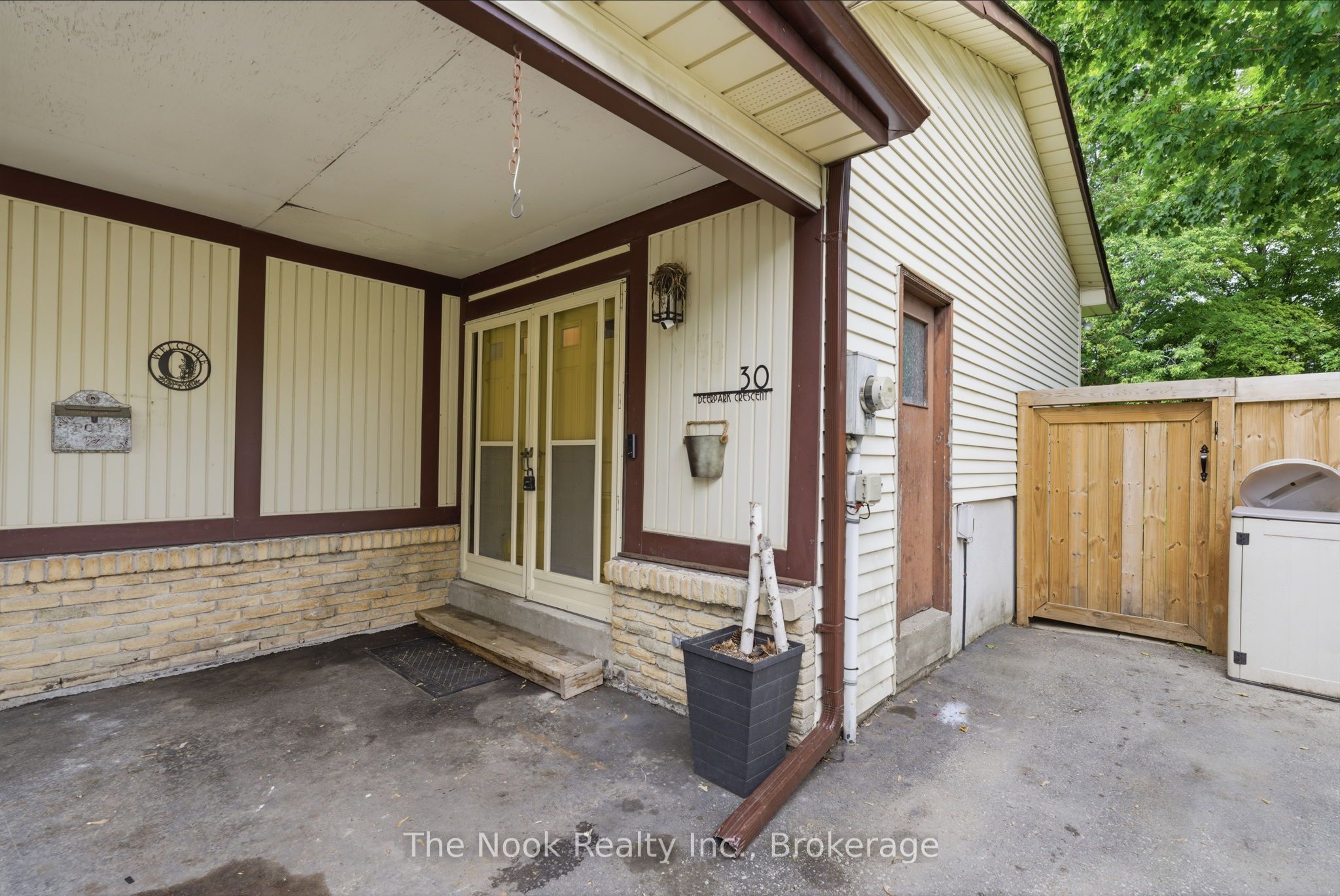 30 Deerpark Crescent Property Photo 50