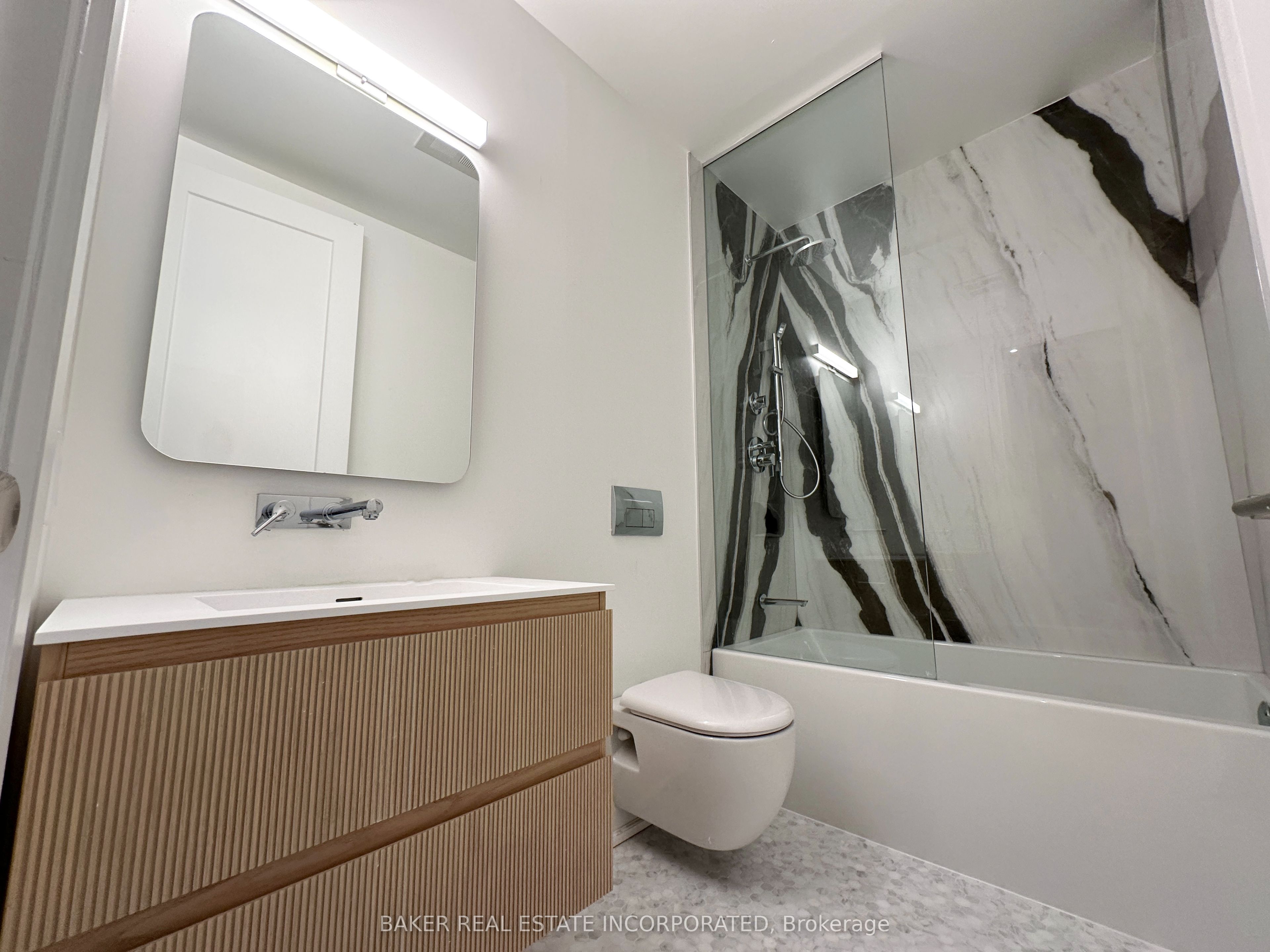 800 Broadview Avenue 303 Property Photo 10