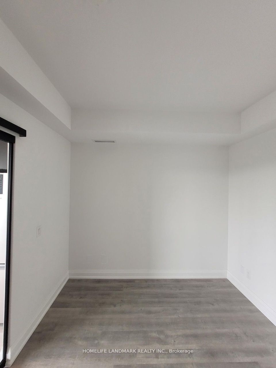 2369 Danforth Avenue 508 Property Photo 5