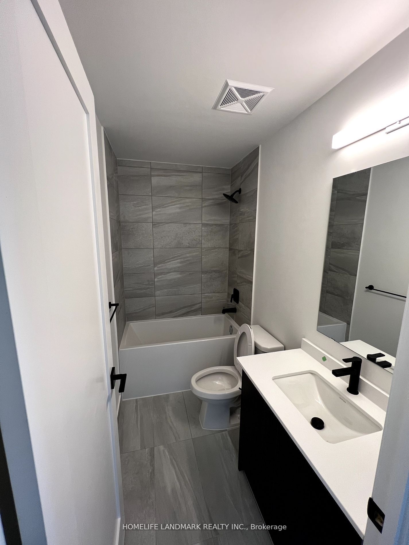 2369 Danforth Avenue 508 Property Photo 6
