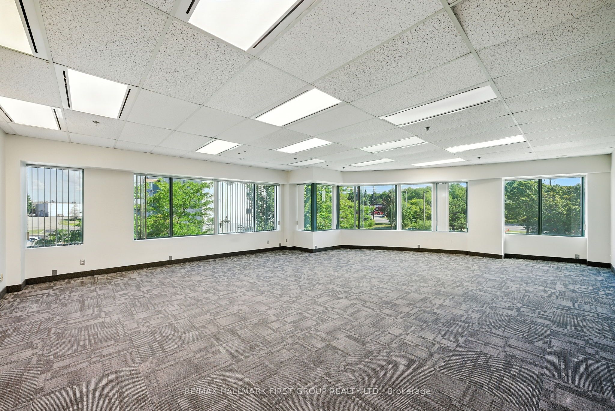 230 Westney Road S 402 Property Photo 14