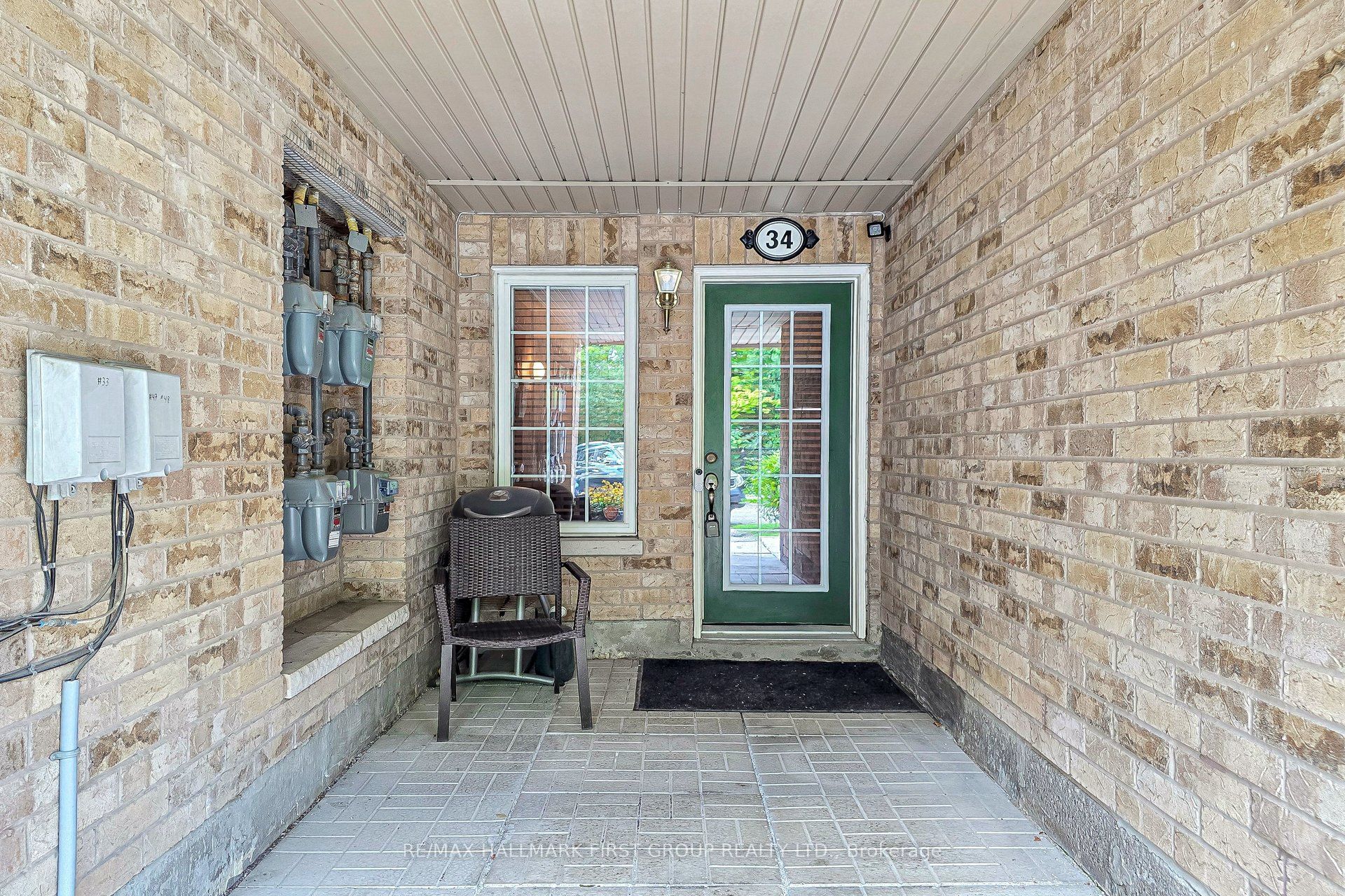 42 Pinery Trail 34 Property Photo 3