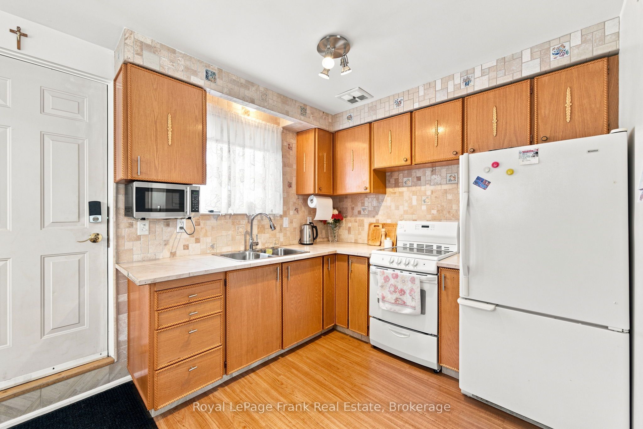 317 Dwight Avenue Property Photo 28